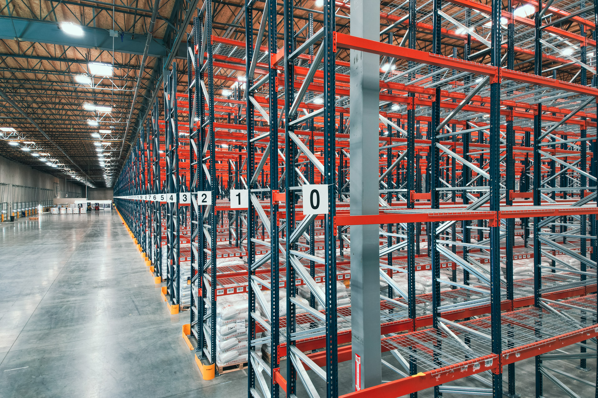 Industrial pallet racking warehouse in Davis California